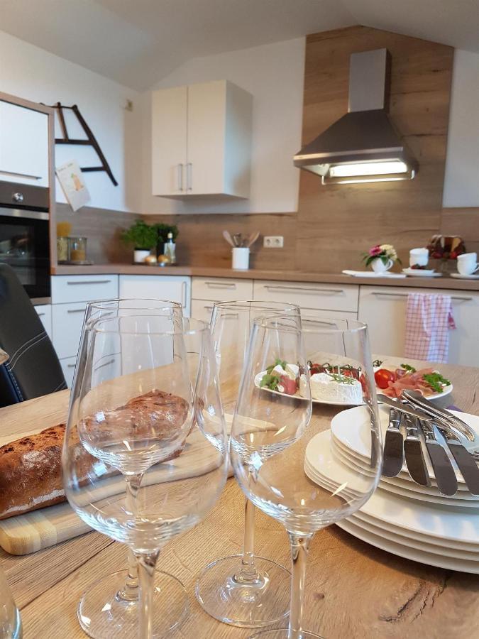 Ferienwohnung An Der Kleinen Schreinerei Hallschlag Ngoại thất bức ảnh